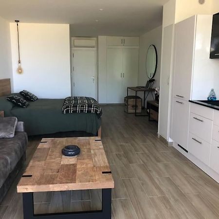 Charmant Studio Avec Vue Mer, Terrasse Anse-Marcel Exterior foto